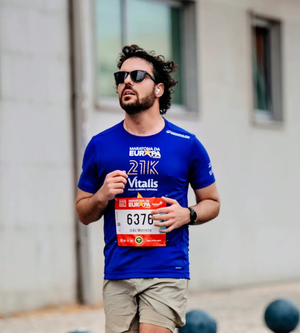 João running the 21K race of the Maratona da Europa